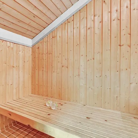Dom wakacyjny Amazing In Hvide Sande With Sauna *