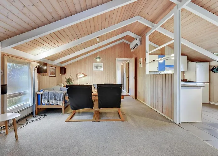 Σπίτι διακοπών Amazing In Hvide Sande With Sauna *