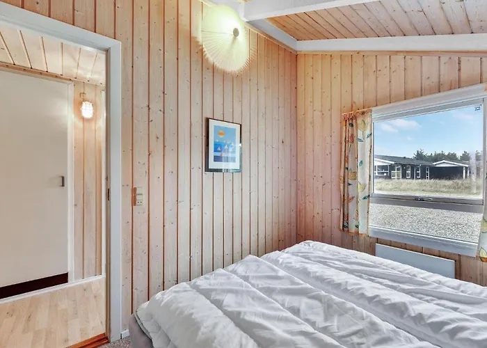 Σπίτι διακοπών Amazing In Hvide Sande With Sauna Bjerregård
